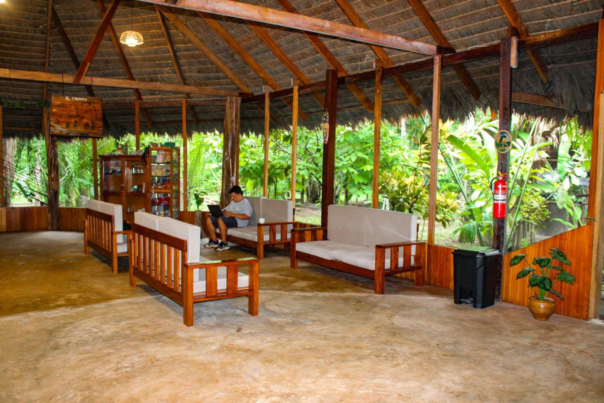 Hotel Tronco Tambopata Adventure Puerto Maldonado Exterior foto